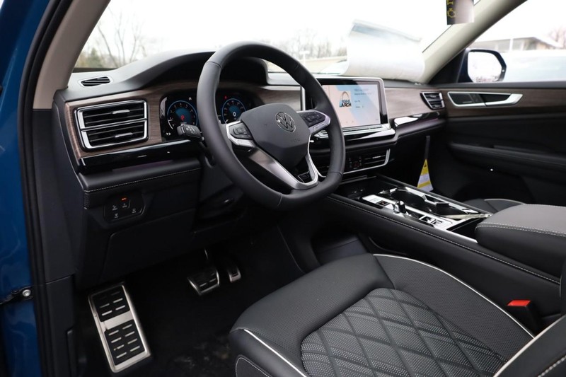 Volkswagen Atlas Vehicle Image 10