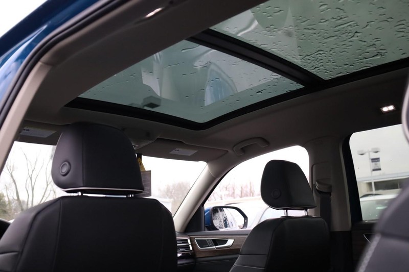 Volkswagen Atlas Vehicle Image 12