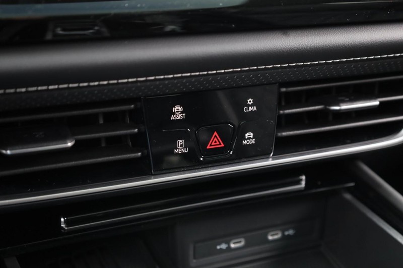 Volkswagen Atlas Vehicle Image 18
