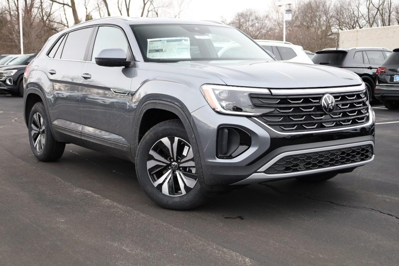 Volkswagen Atlas Cross Sport Vehicle Image 02