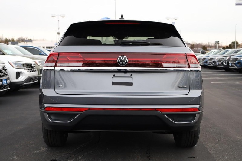 Volkswagen Atlas Cross Sport Vehicle Image 07