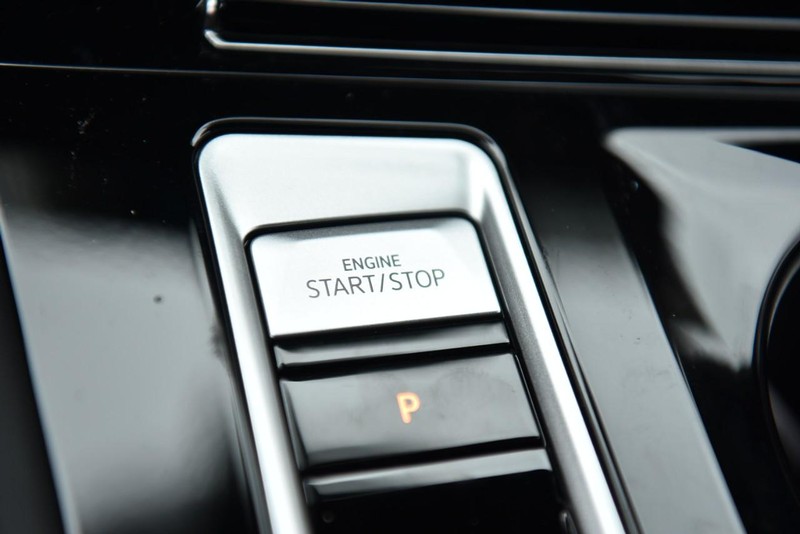 Volkswagen Atlas Cross Sport Vehicle Image 16
