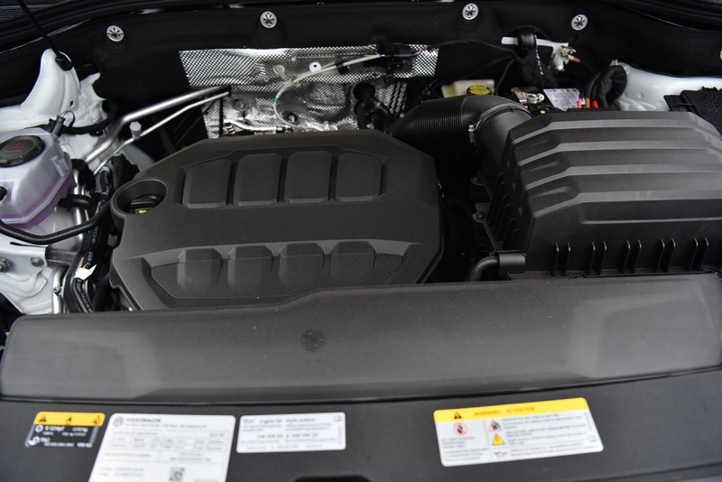 Volkswagen Atlas Cross Sport Vehicle Image 27