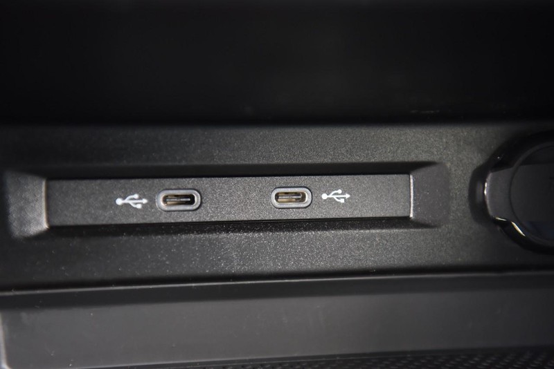 Volkswagen Tiguan Vehicle Image 15