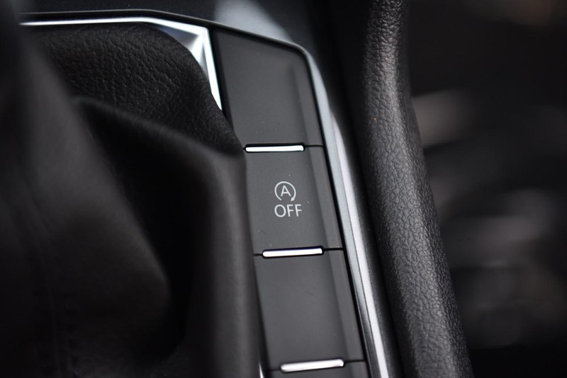 Volkswagen Tiguan Vehicle Image 18