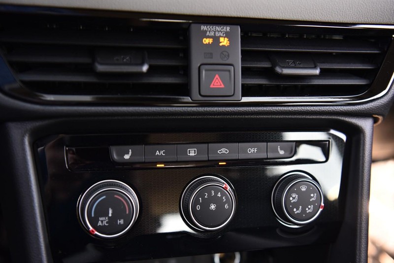 Volkswagen Taos Vehicle Image 13