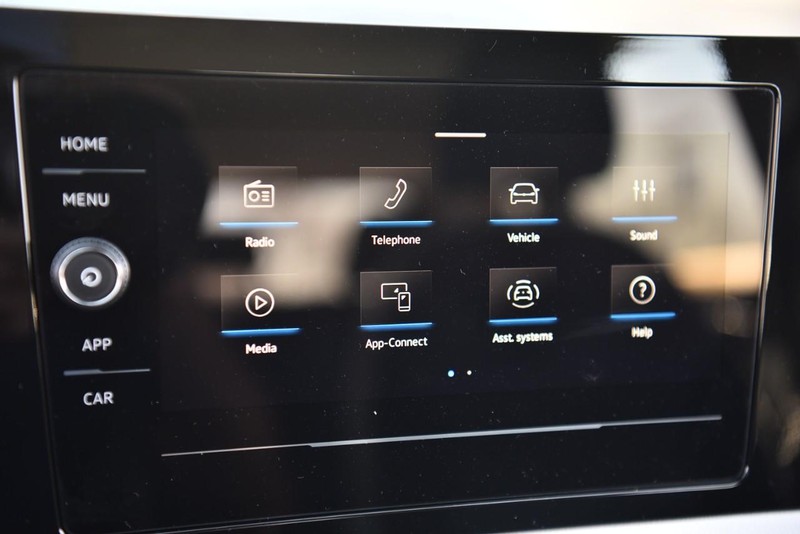 Volkswagen Taos Vehicle Image 18
