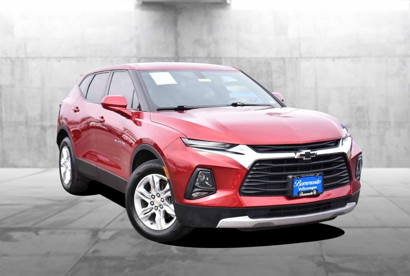 Chevrolet Blazer Vehicle Image 02