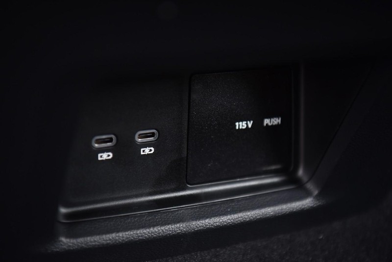 Volkswagen Atlas Cross Sport Vehicle Image 24