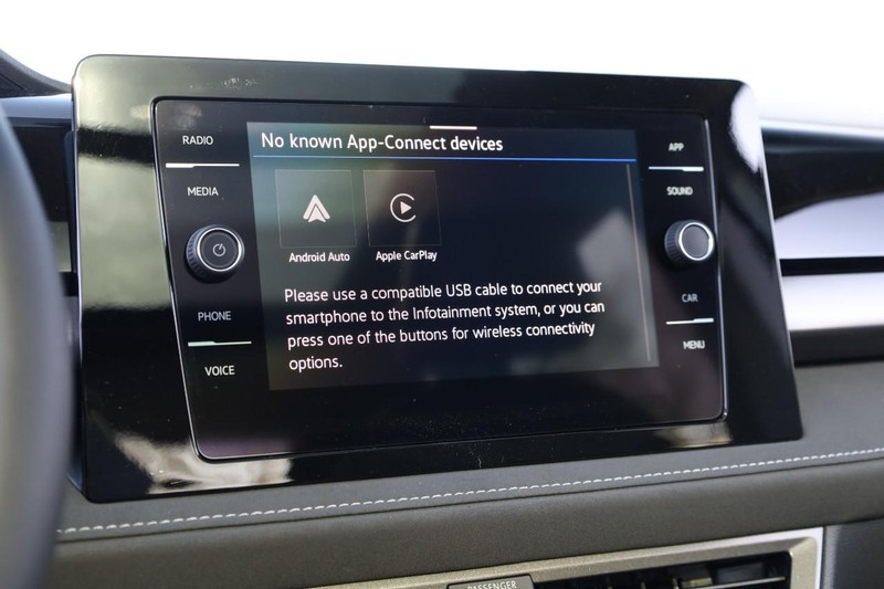Volkswagen Taos Vehicle Image 13