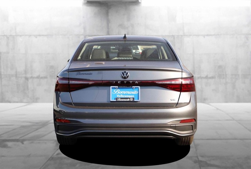 Volkswagen Jetta Vehicle Image 06