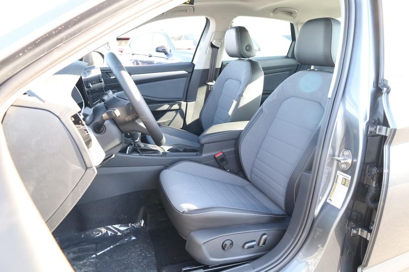 Volkswagen Jetta Vehicle Image 08
