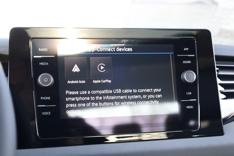 Volkswagen Jetta Vehicle Image 12