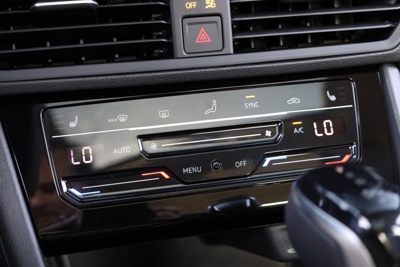 Volkswagen Jetta Vehicle Image 15