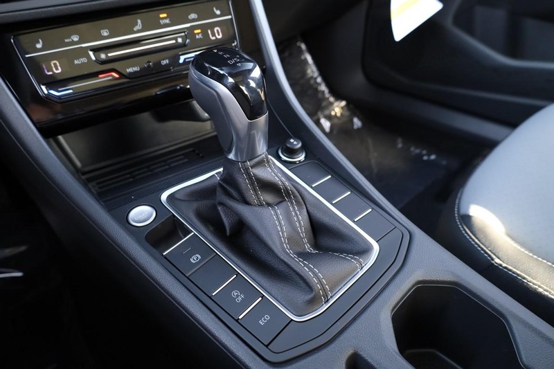 Volkswagen Jetta Vehicle Image 17