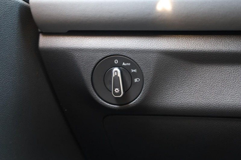 Volkswagen Jetta Vehicle Image 19