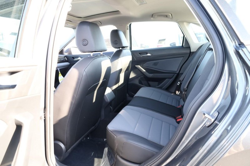 Volkswagen Jetta Vehicle Image 22
