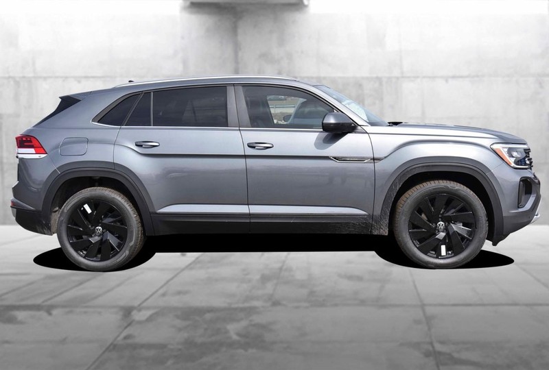 Volkswagen Atlas Cross Sport Vehicle Image 05