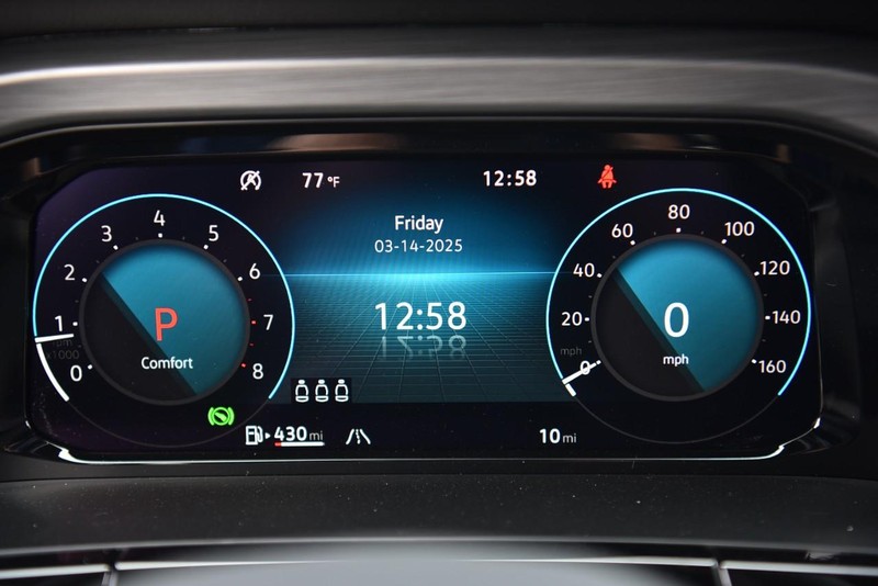 Volkswagen Atlas Cross Sport Vehicle Image 12