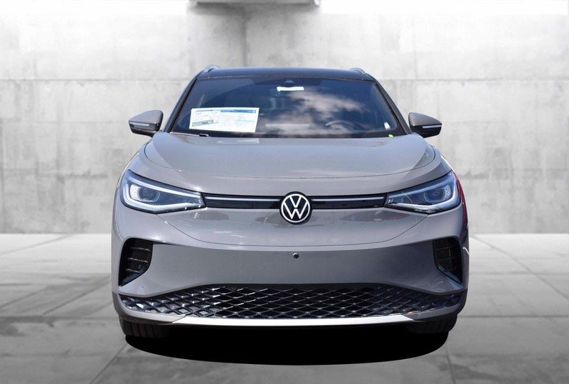 Volkswagen ID.4 Vehicle Image 04