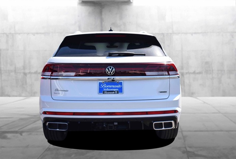 Volkswagen Atlas Cross Sport Vehicle Image 06