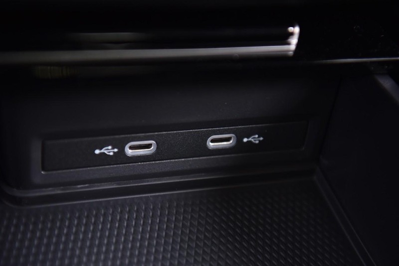 Volkswagen Atlas Cross Sport Vehicle Image 15