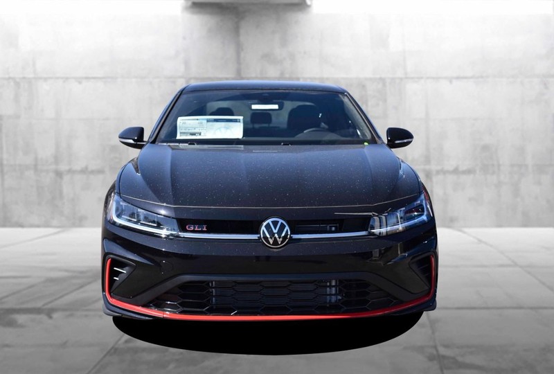 Volkswagen Jetta GLI Vehicle Image 04