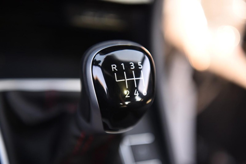 Volkswagen Jetta GLI Vehicle Image 18