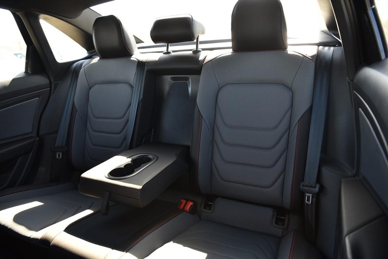 Volkswagen Jetta GLI Vehicle Image 24