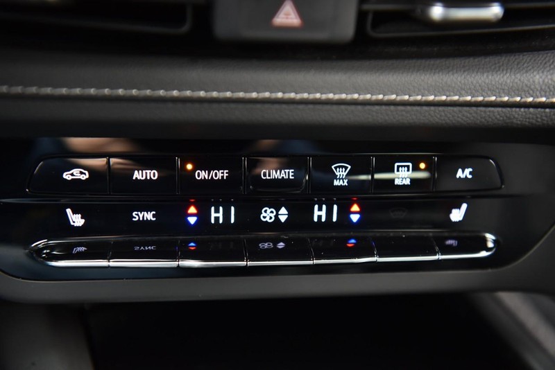 Buick Envision Vehicle Image 15