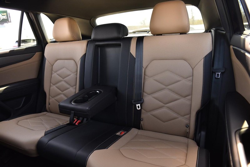 Volkswagen Atlas Cross Sport Vehicle Image 21