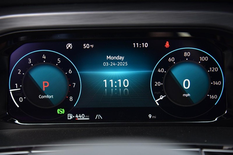 Volkswagen Atlas Cross Sport Vehicle Image 12