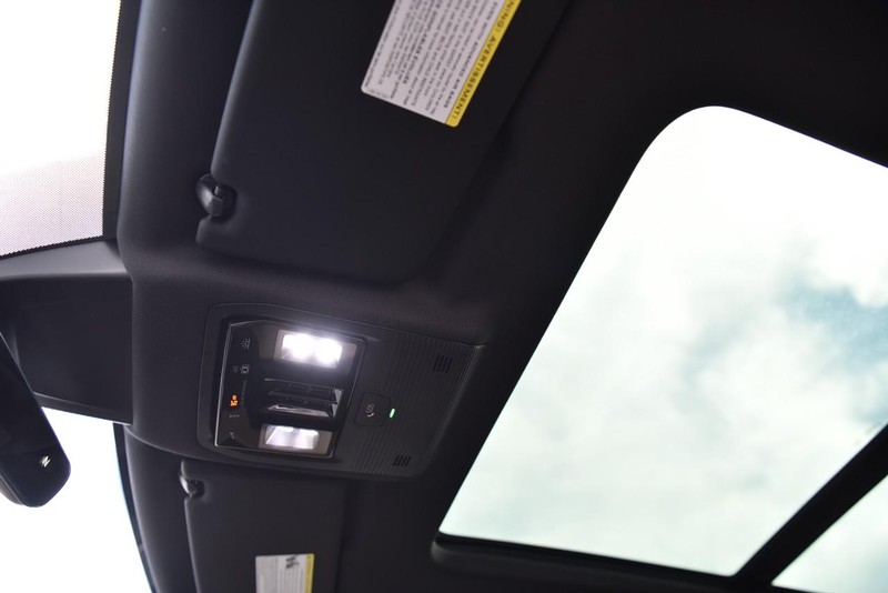 Volkswagen Atlas Cross Sport Vehicle Image 21