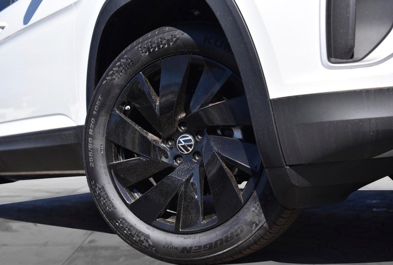 Volkswagen Atlas Vehicle Image 03