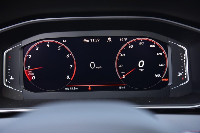 Volkswagen Jetta GLI Vehicle Image 12