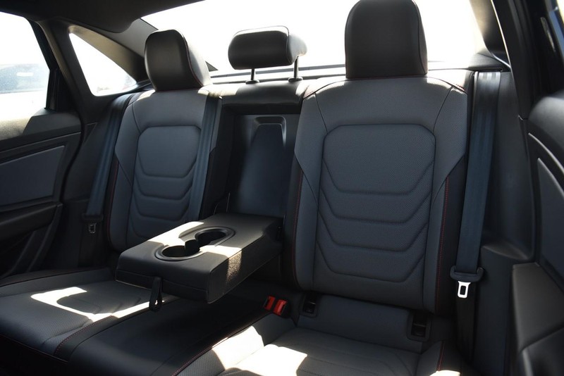 Volkswagen Jetta GLI Vehicle Image 24