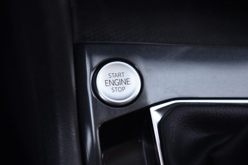 Volkswagen Tiguan Vehicle Image 15