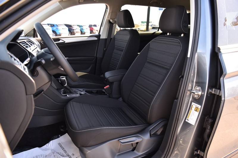 Volkswagen Tiguan Vehicle Image 20