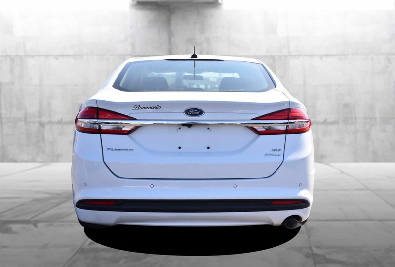 Ford Fusion Vehicle Image 06