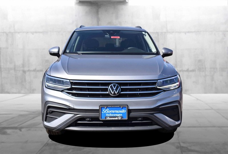 Volkswagen Tiguan Vehicle Image 04