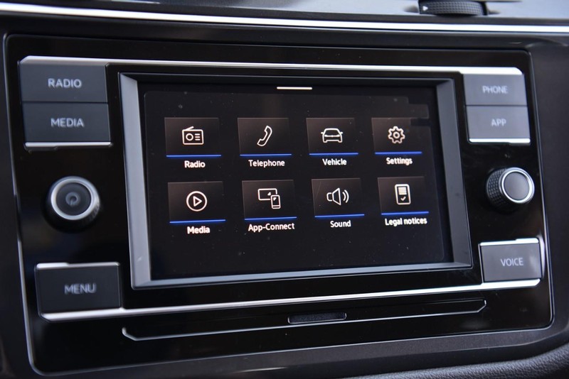 Volkswagen Tiguan Vehicle Image 17