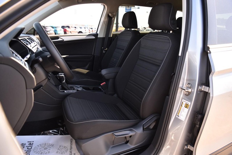 Volkswagen Tiguan Vehicle Image 19