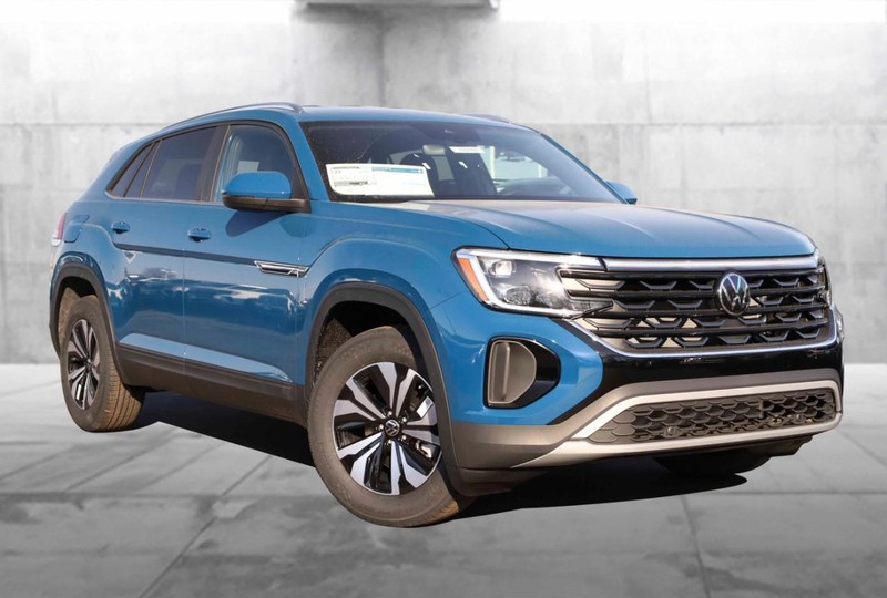 Volkswagen Atlas Cross Sport Vehicle Image 02