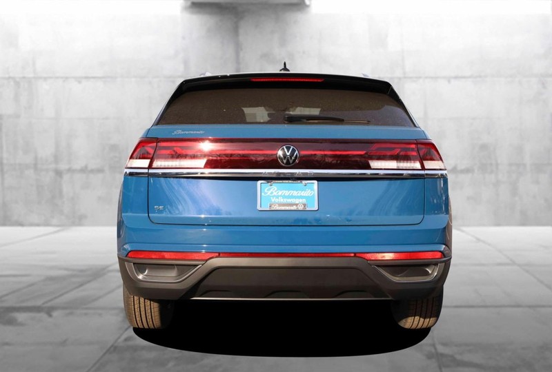 Volkswagen Atlas Cross Sport Vehicle Image 06