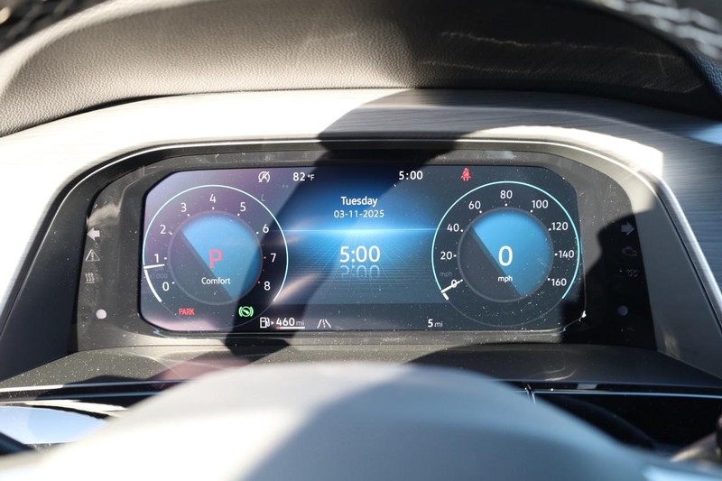 Volkswagen Atlas Cross Sport Vehicle Image 10