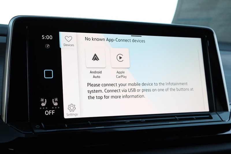 Volkswagen Atlas Cross Sport Vehicle Image 11