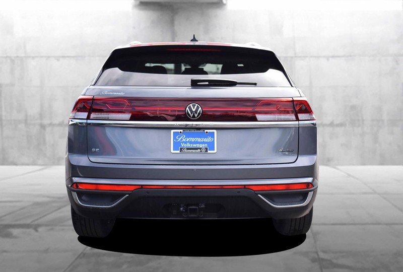 Volkswagen Atlas Cross Sport Vehicle Image 06
