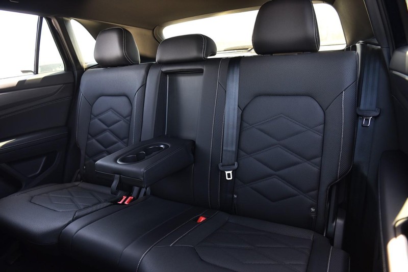 Volkswagen Atlas Cross Sport Vehicle Image 20