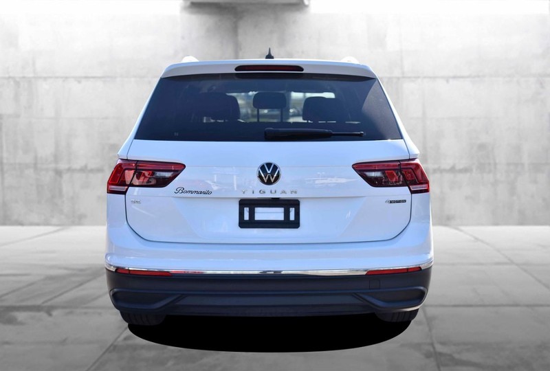Volkswagen Tiguan Vehicle Image 06