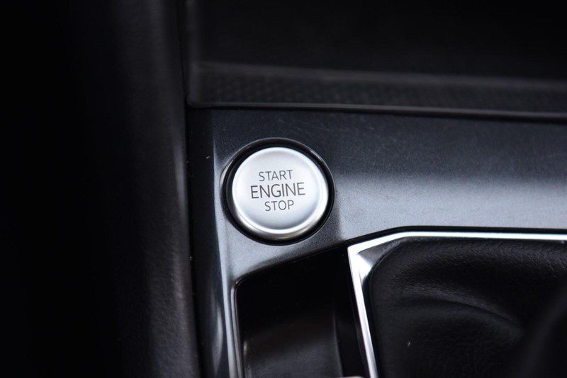 Volkswagen Tiguan Vehicle Image 14